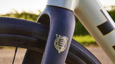 Trek Domane AL 5 44 Matte Trek Black Produktbild 22