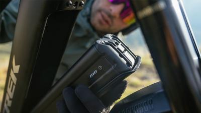 Trek Powerfly+ 4 EU L 29 Matte Mercury/Gloss Power Surg Produktbild 2