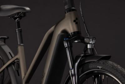 Cube Touring Hybrid Pro 800 metallicumbra'n'black Gr&ouml;&szlig;e: Trapeze 54 cm Produktbild 5