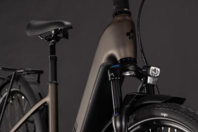 Cube Touring Hybrid Pro 800 metallicumbra'n'black Gr&ouml;&szlig;e: Easy Entry 46 cm Produktbild 5